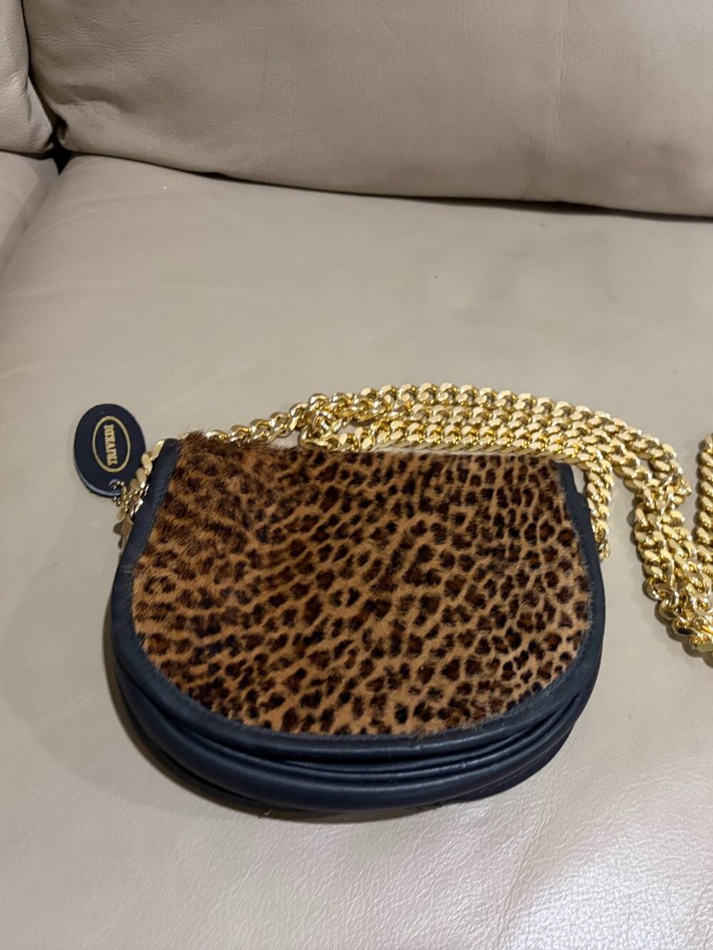 "TRIVEDI" Leopard pattern flap bag (Preowned)